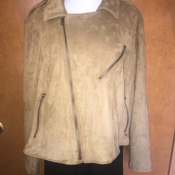 NWOT Lane Bryant suede jacket. Size 22/24. - Picture 4 of 8